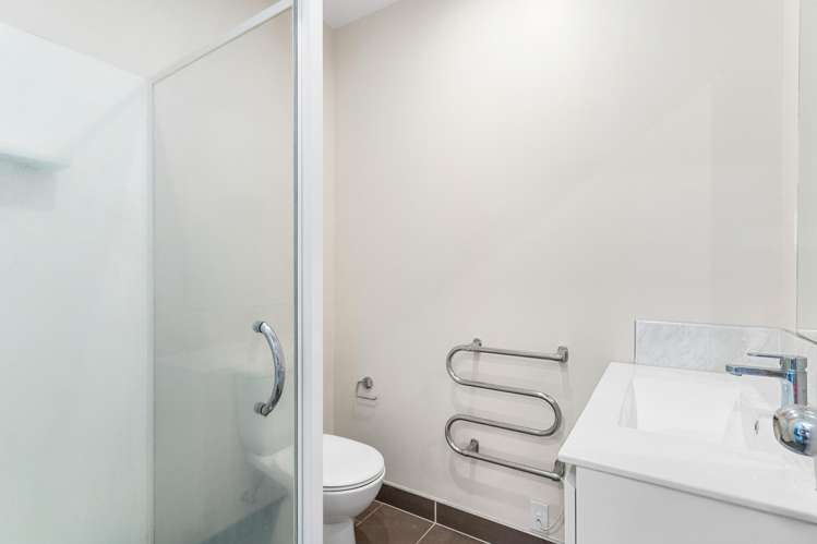 1202/135 Hobson Street Auckland Central_6