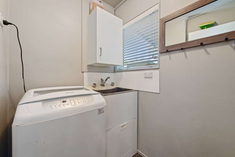 34 Tumene Drive Owhata_13