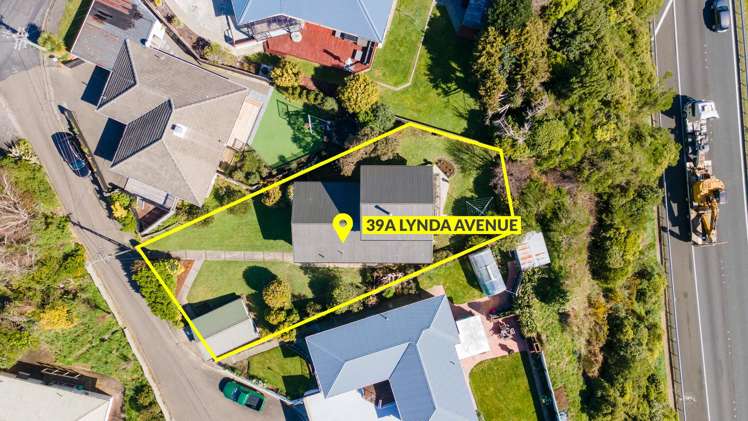 39 Lynda Avenue Paparangi_34