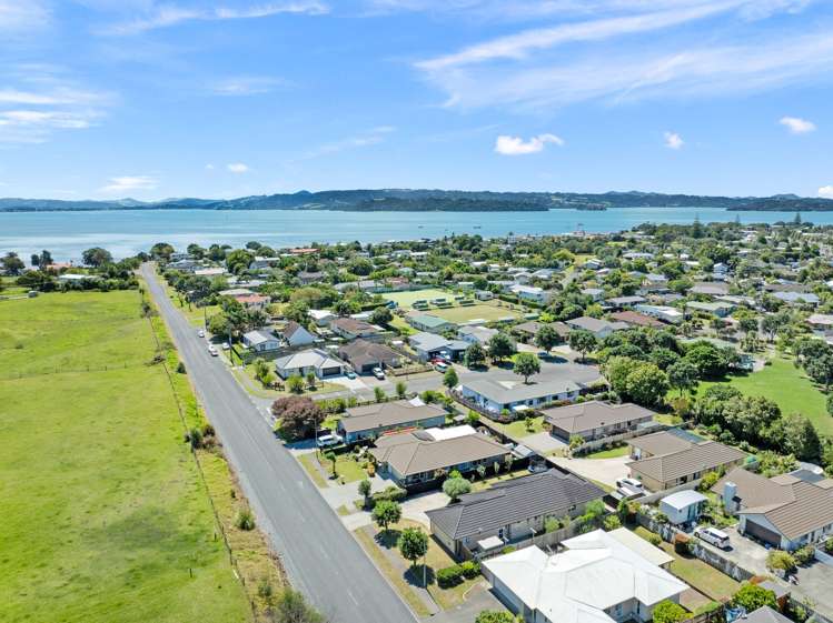 47 Pyle Road West One Tree Point_28