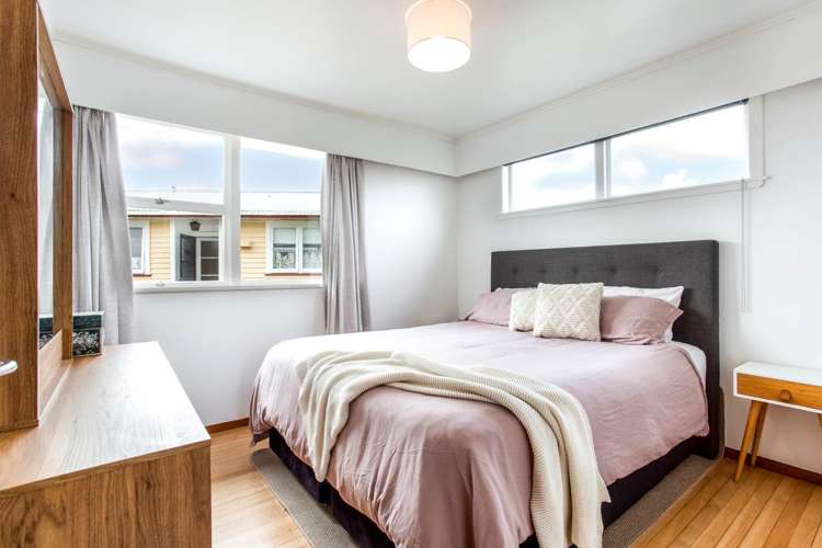 91 Holly Street Avondale_10