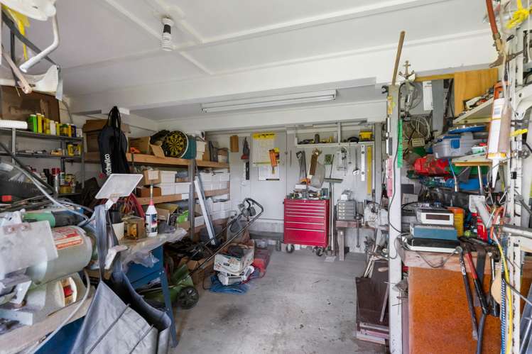 19 Davita Place Farm Cove_26