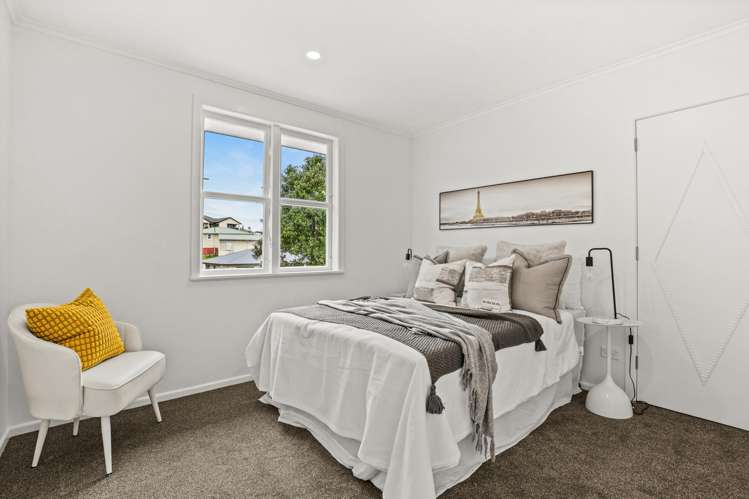 30 Sylvan Crescent Te Atatu South_12