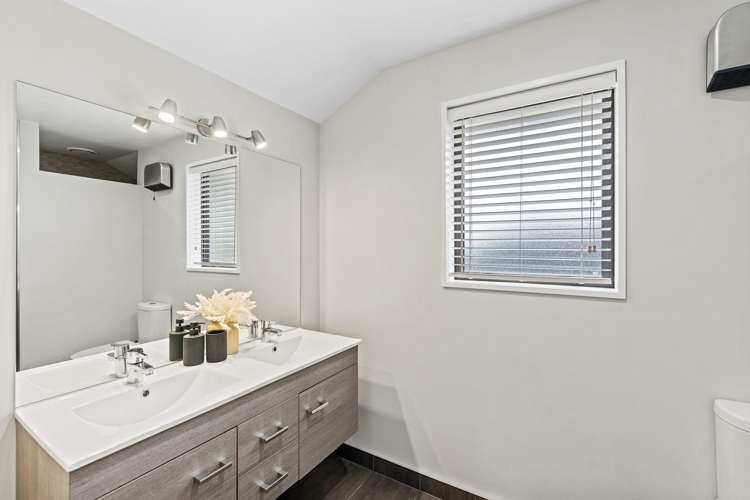 3 Colin Laloli Place Wigram_14