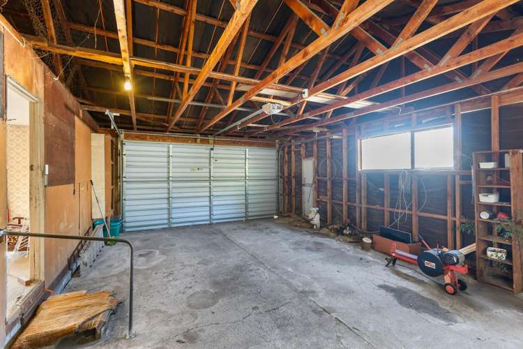 6 Briscoe Street Awakino_9