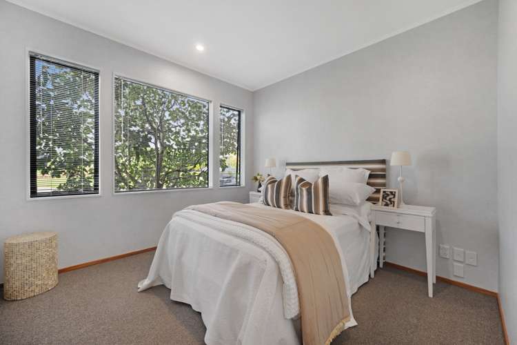 30 Clifton Road Whitford_17