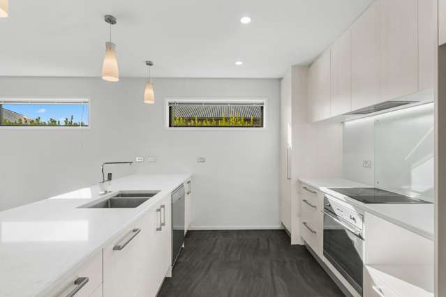 20 Skyhawk Road Wigram_4
