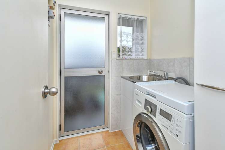 124 Boundary Road Clover Park_15