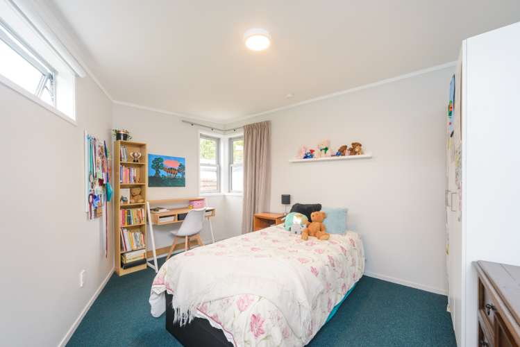 12 Walker Crescent Bulls_10