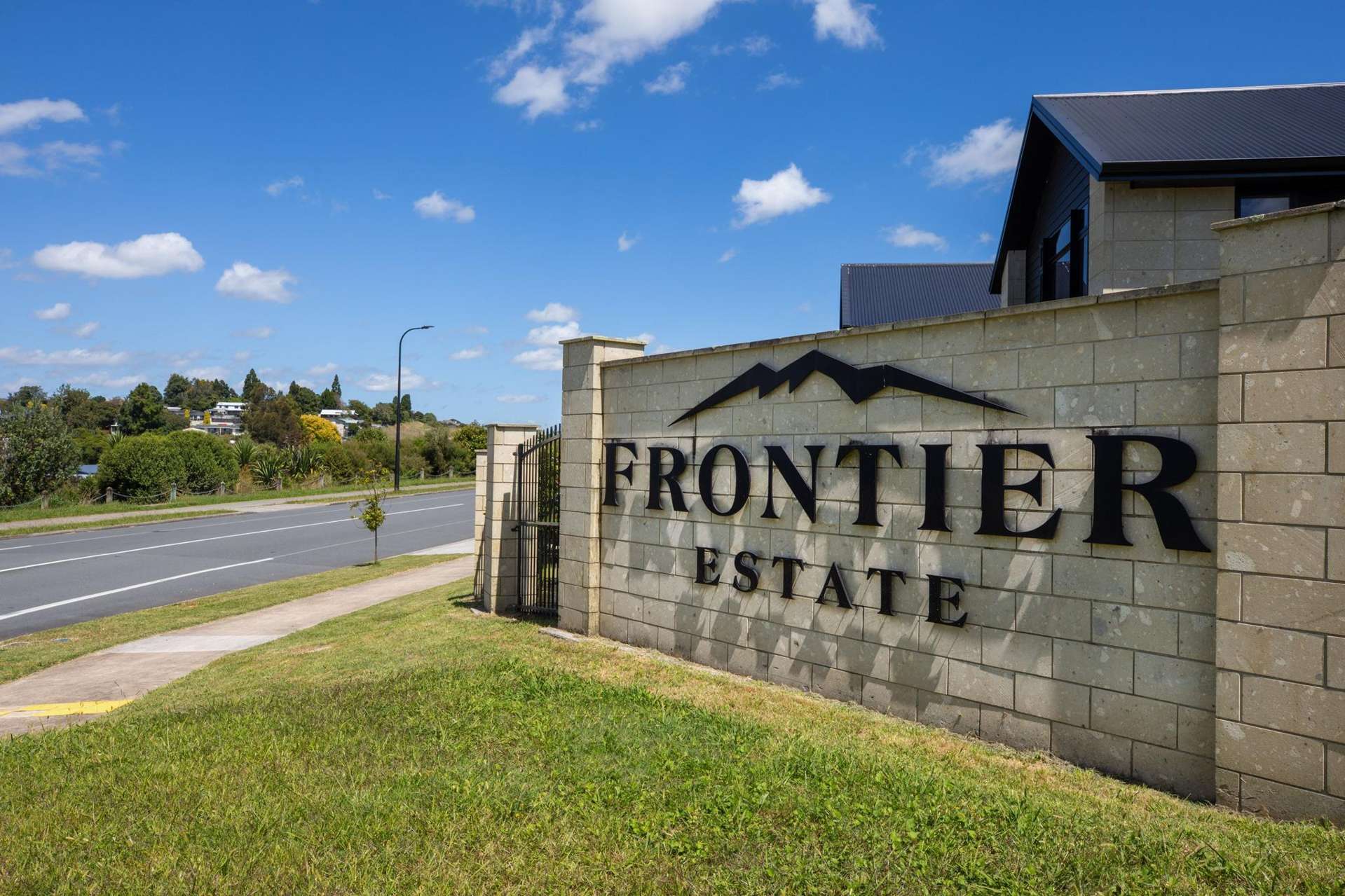 Frontier Estate Te Awamutu_0