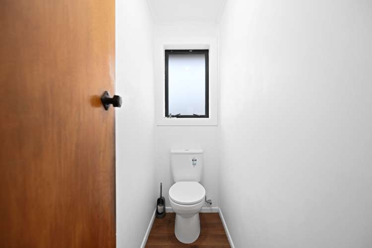 7 Defoe Avenue Hillcrest_12