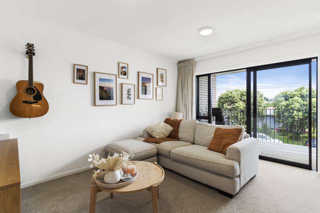 10/18 Titoki Street Te Atatu Peninsula_1