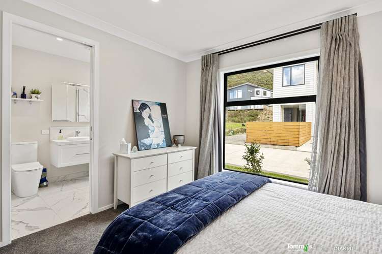 15 Riroriro Close Crofton Downs_16
