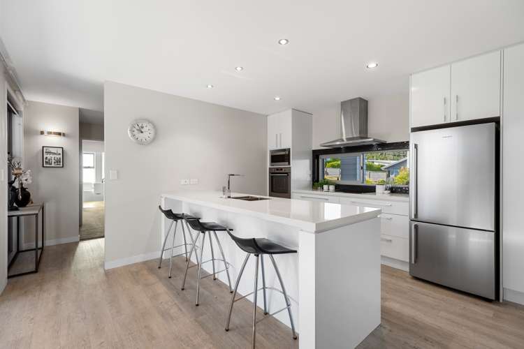 1 Ellesmere Close Pyes Pa_7