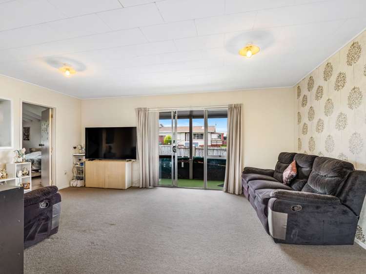 196A Clayton Road Mangakakahi_6