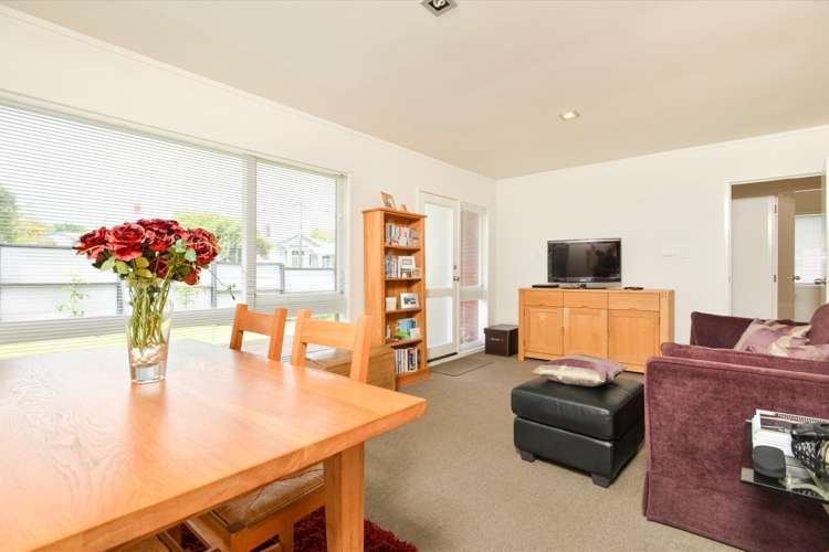 1/74 Cameron Street Onehunga_7