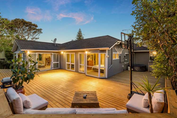 3/36 Eskdale Road Birkdale_0