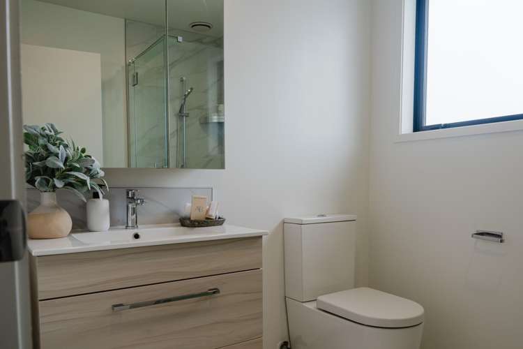 13/51 Te Kanawa Crescent Henderson_11