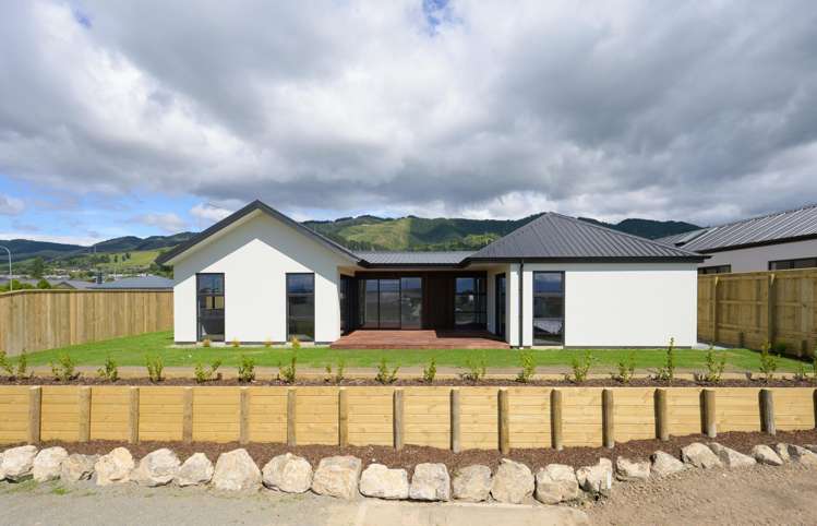 8 Paton Road Richmond_22