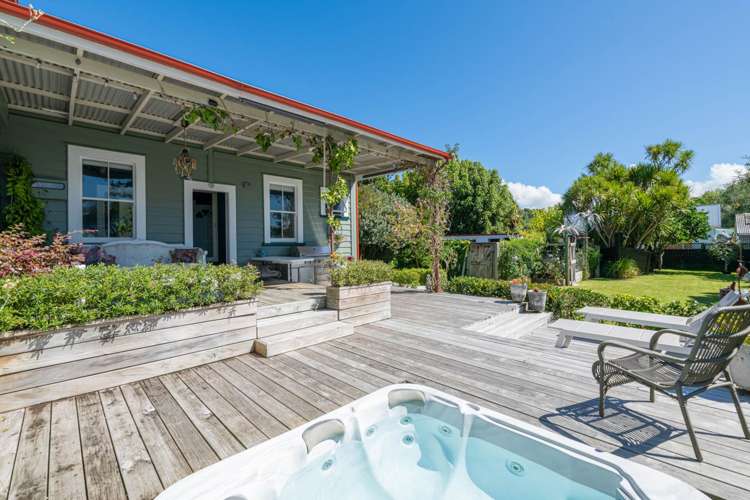 1 Green Lane Helensville_25