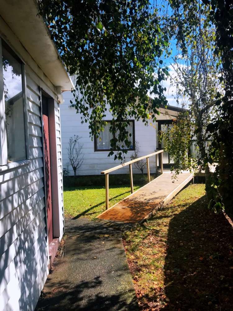 1/17 Orchid Place Te Atatu South_2