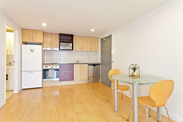 1110/76 Wakefield Street City Centre_10