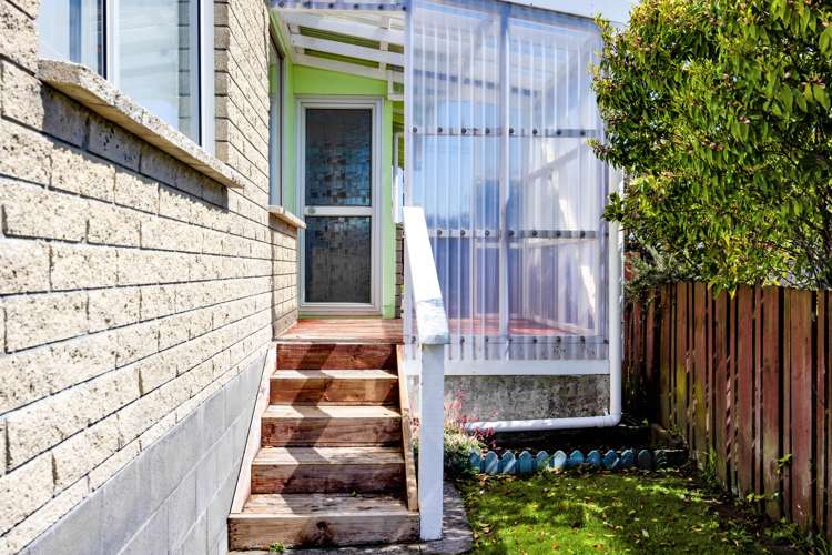 82 Grey Street Waitara_25