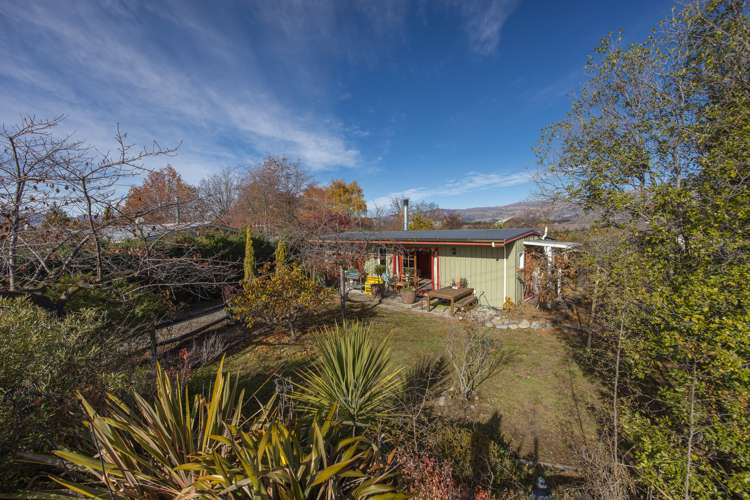 19 Dale Street Albert Town_15