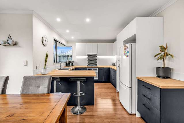 15 Otia Drive Richmond_2