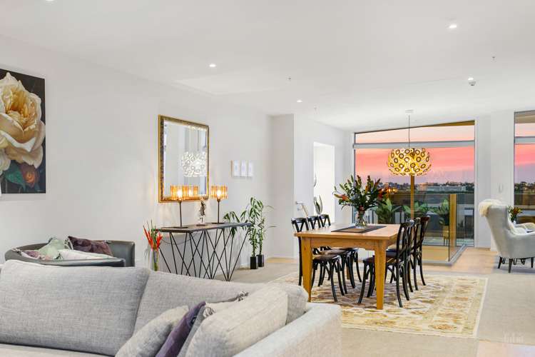 204/585 Beach Road Rothesay Bay_8