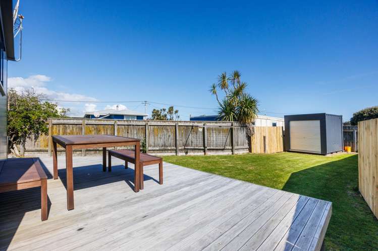 52 Nash Parade Foxton Beach_11
