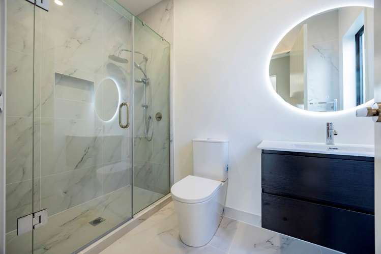 2 Moko Road Orewa_11