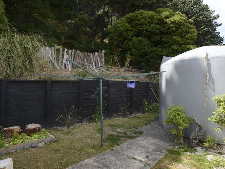 58 Lake Ferry Road Lake Ferry_19