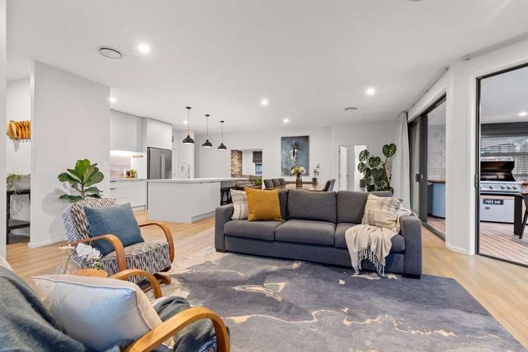 160 Lakes Boulevard Pyes Pa_12