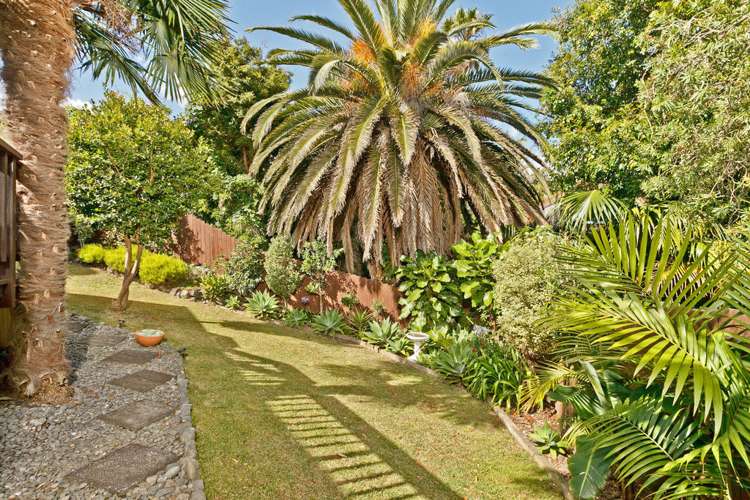 2/68 Aberdeen Road Campbells Bay_16