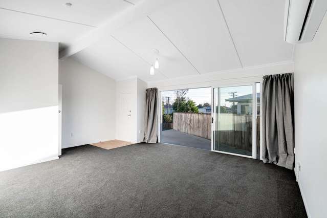 60 Fitzroy Avenue 2742_2