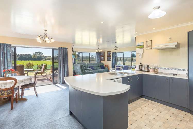 62 Thomas Road Carterton_7