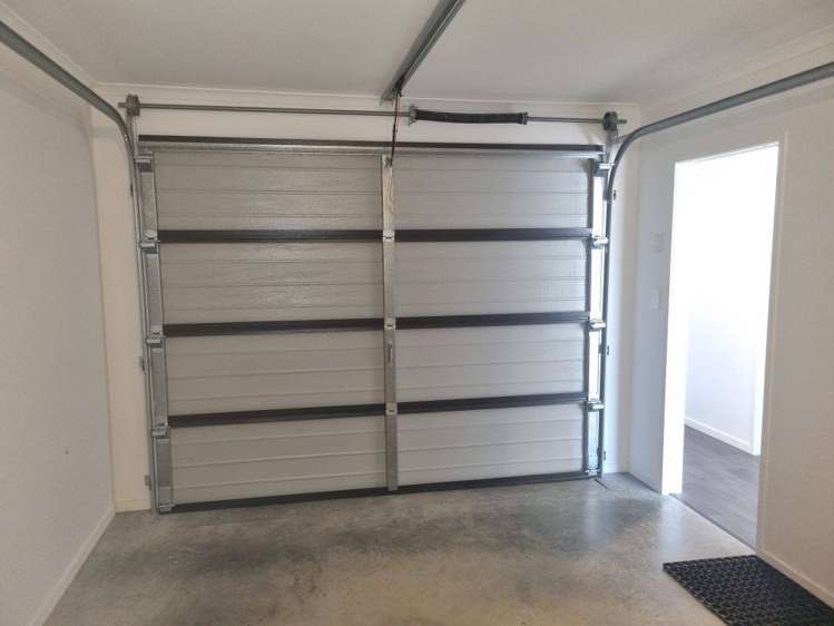 4/2 Opal Place Chartwell_11