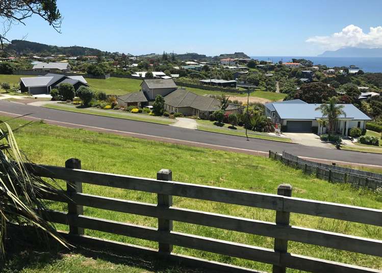 54 Lax Crescent Leigh_4