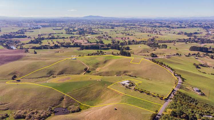 35 Grove Access Road Karamu_38