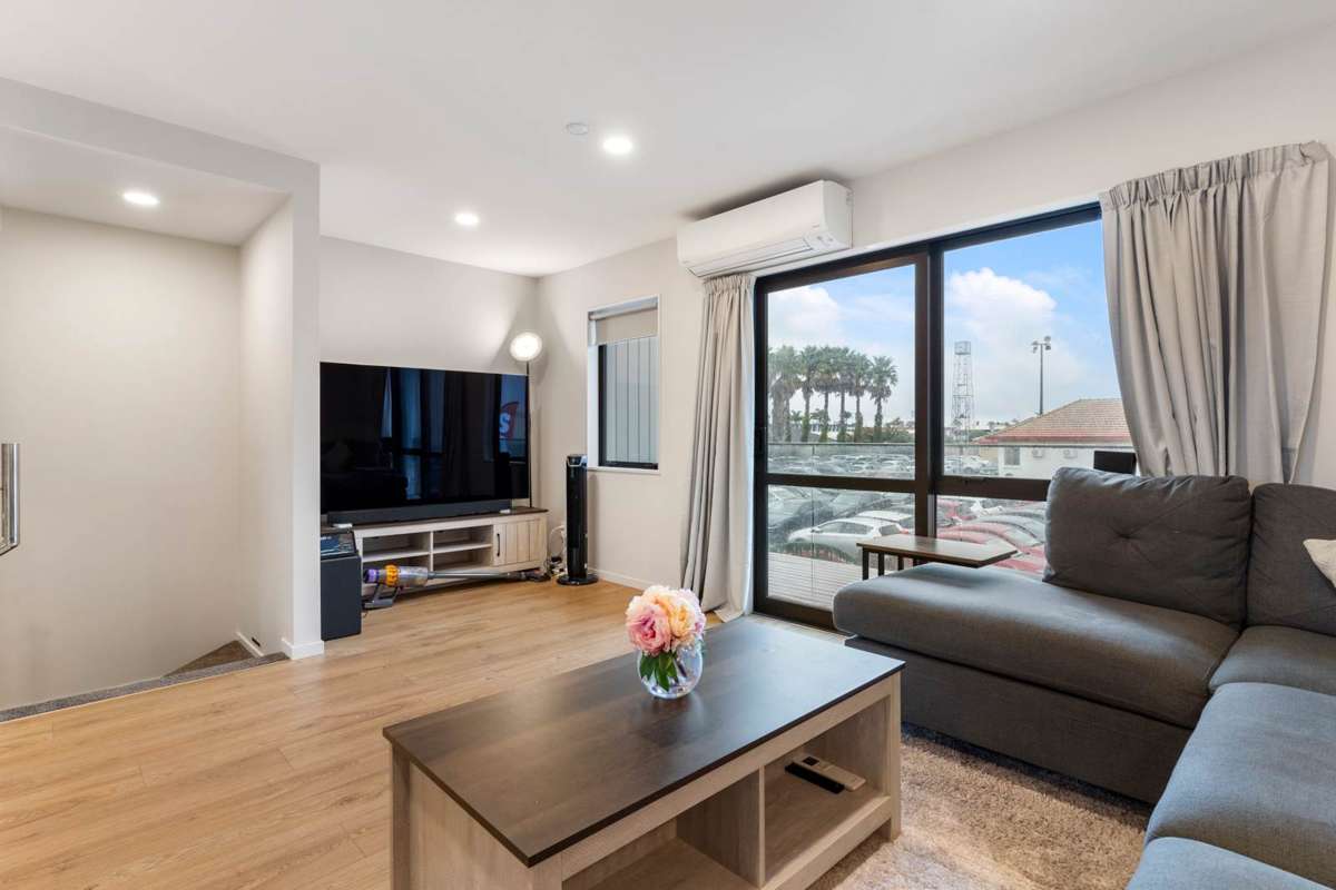 2/20 Charles Street_2