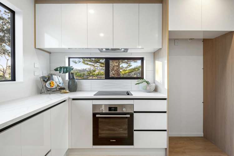 7/90 Stredwick Drive Torbay_3