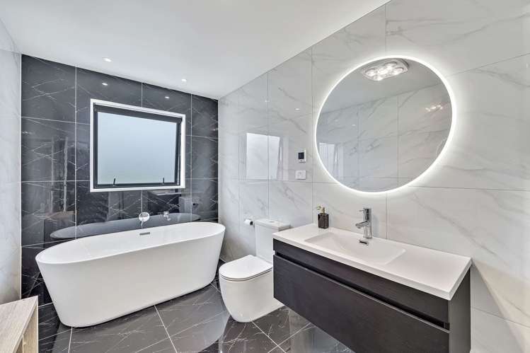 2 Laquinta Place Flat Bush_21