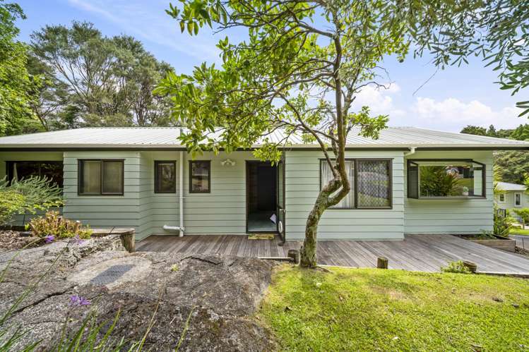 126 Laingholm Drive Laingholm_25