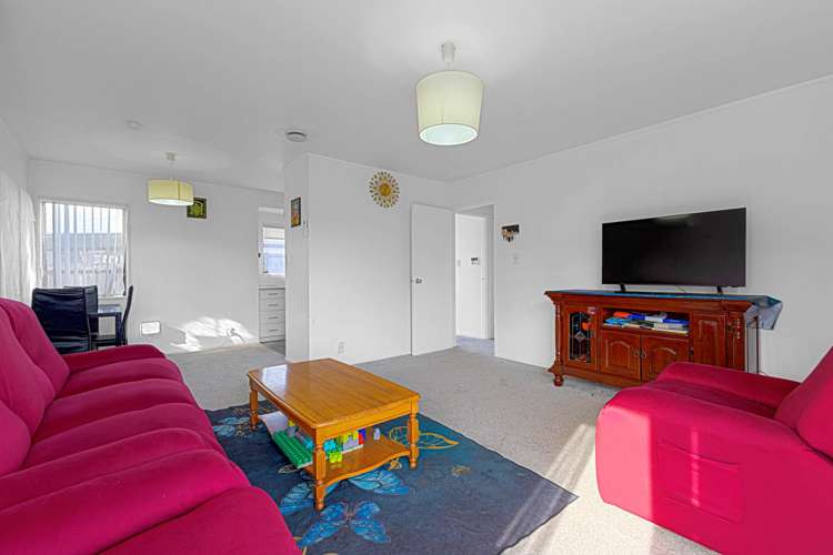 2/30 Gloucester Road_3