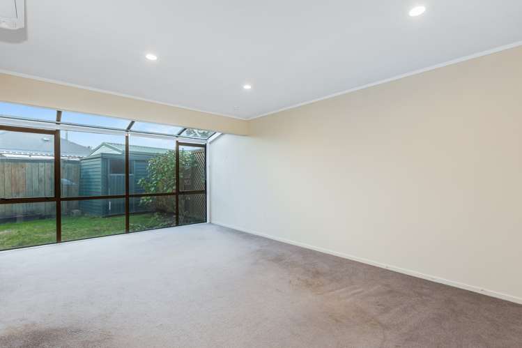 28/18 King Street Petone_10