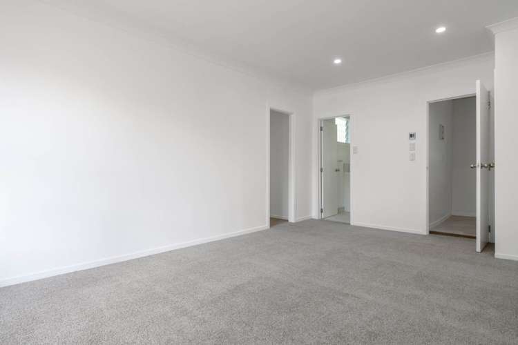 116 The Avenue Lucas Heights_13