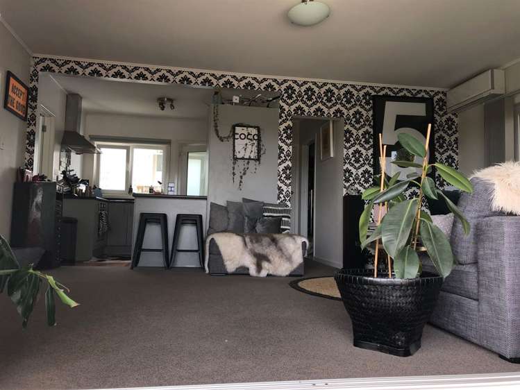 1/84 Rosier Road Glen Eden_5