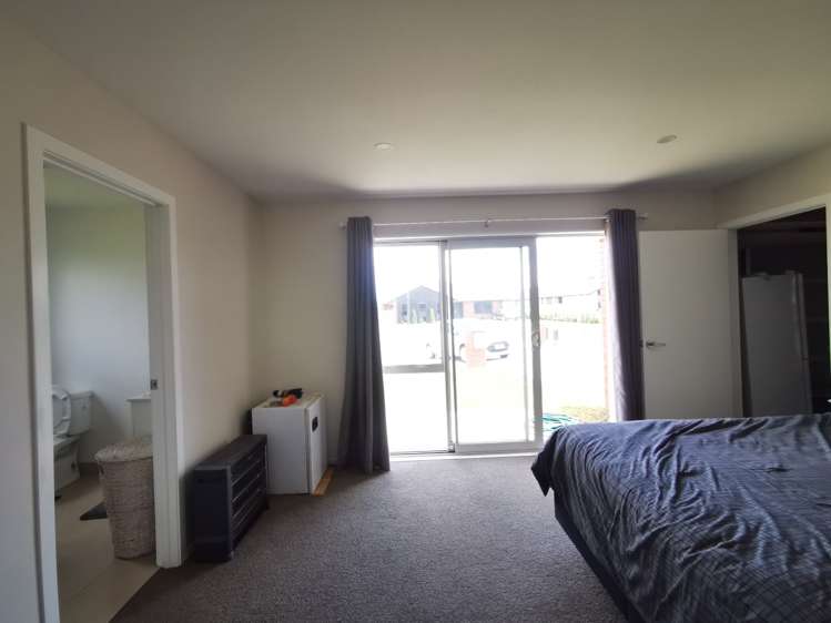 2 Hyatt Close Leamington_5