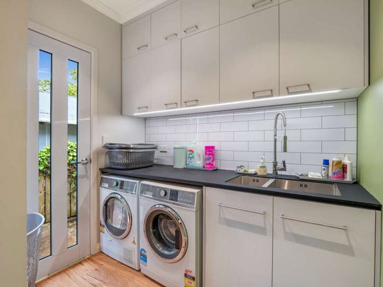 17 Godwin Crescent College Estate_23